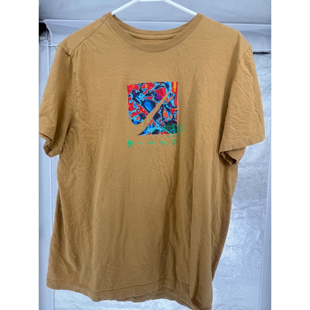 Nike The Nike Tee Earth Day Graphic T-Shirt‎ Mens Size L Brown Shortsleeve